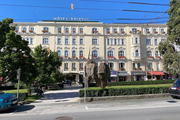 Hotel Bristol