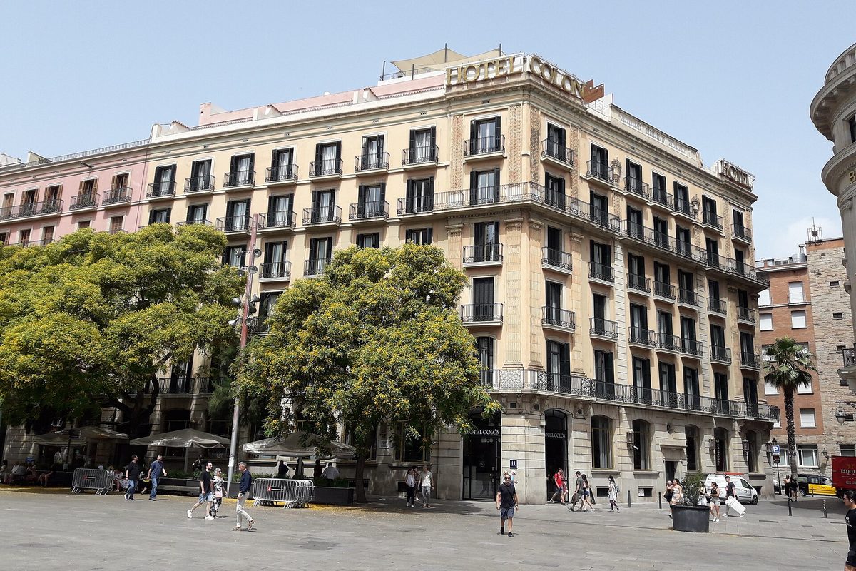Colón