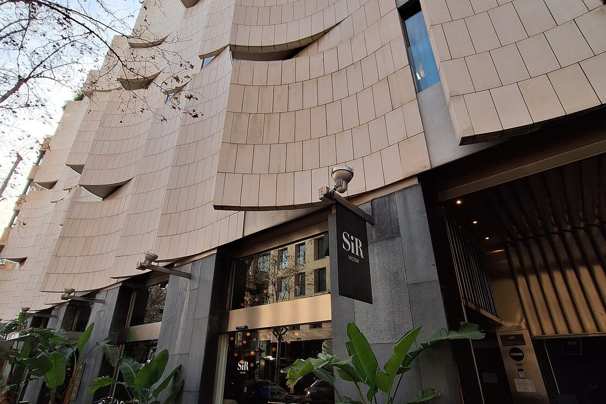 Sir Victor Hotel