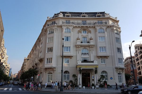 Hotel Carlton building