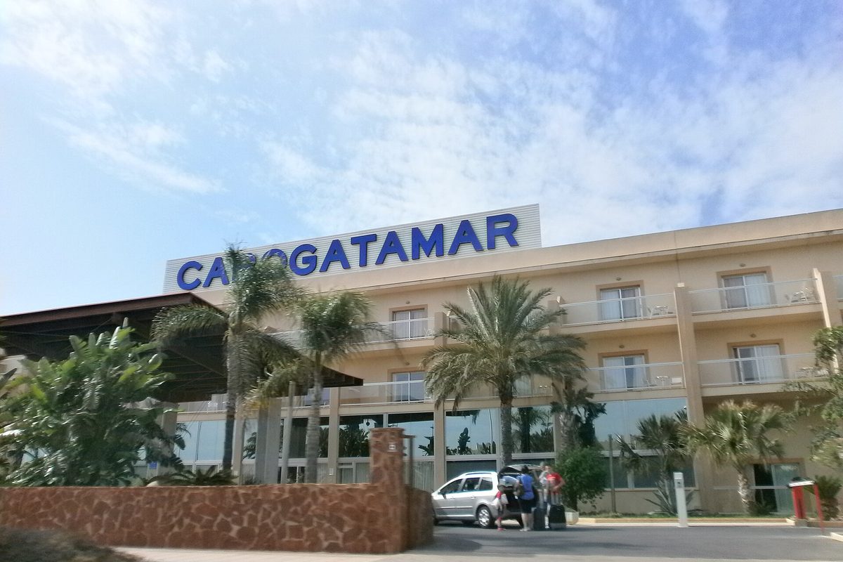 Cabogata Beach Hotel